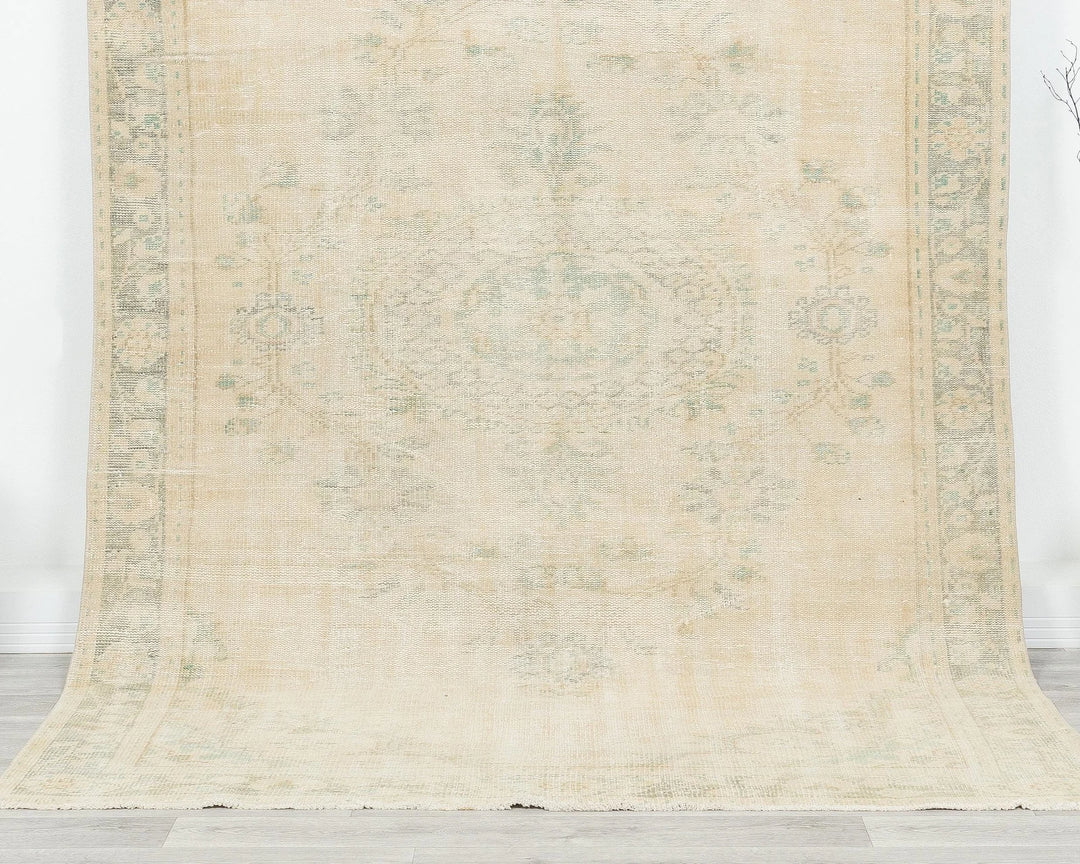 Beige Turkish Oushak Rug 5'7" x 8'11" Hand-Knotted | No. VR27850