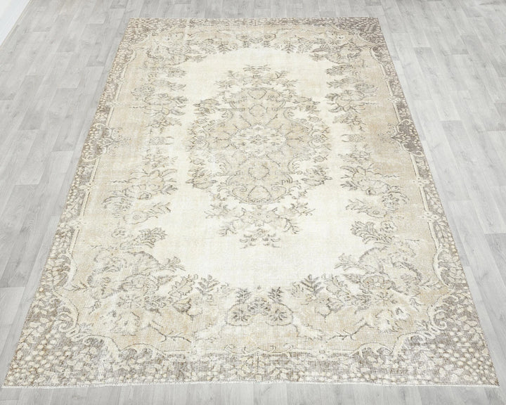 Beige Turkish Oushak Rug 6' 6" x 9' 5" Hand-Knotted | No. VR27883