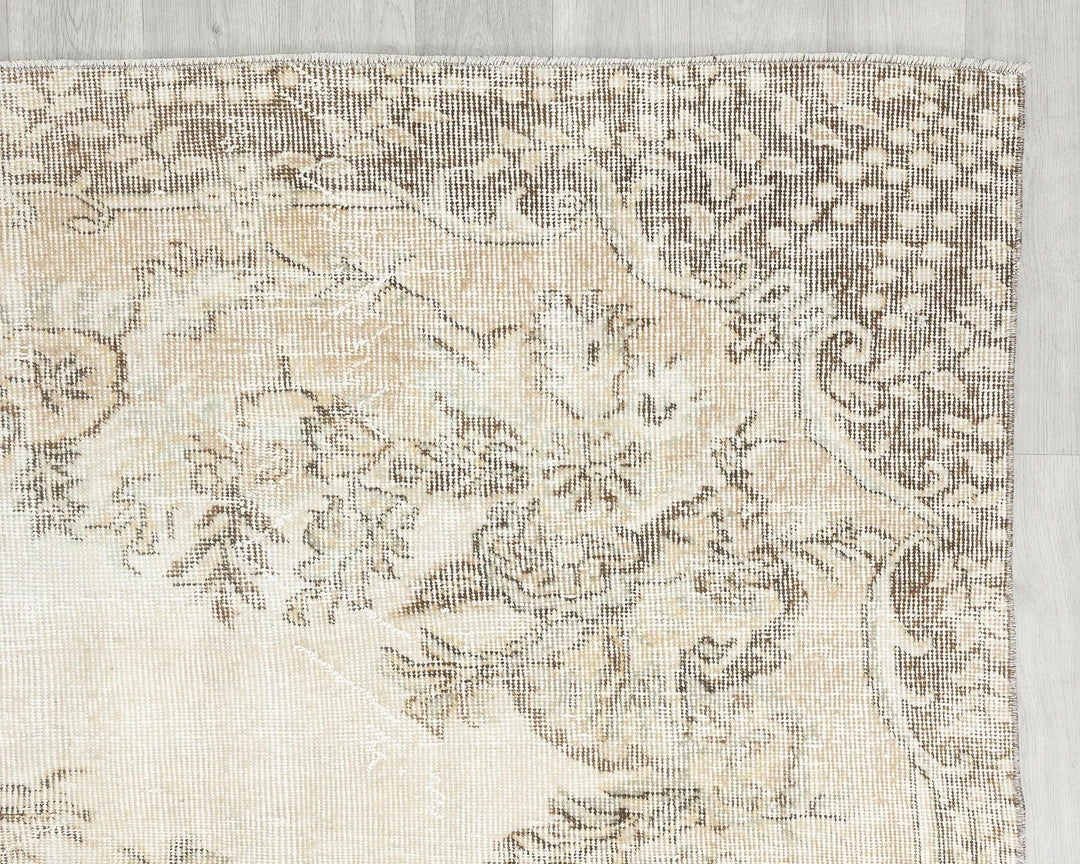 Beige Turkish Oushak Rug 6' 6" x 9' 5" Hand-Knotted | No. VR27883