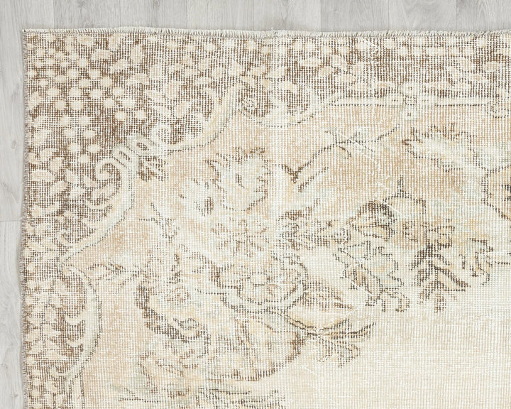 Beige Turkish Oushak Rug 6' 6" x 9' 5" Hand-Knotted | No. VR27883