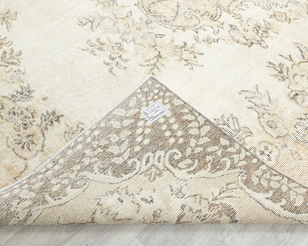 Beige Turkish Oushak Rug 6' 6" x 9' 5" Hand-Knotted | No. VR27883