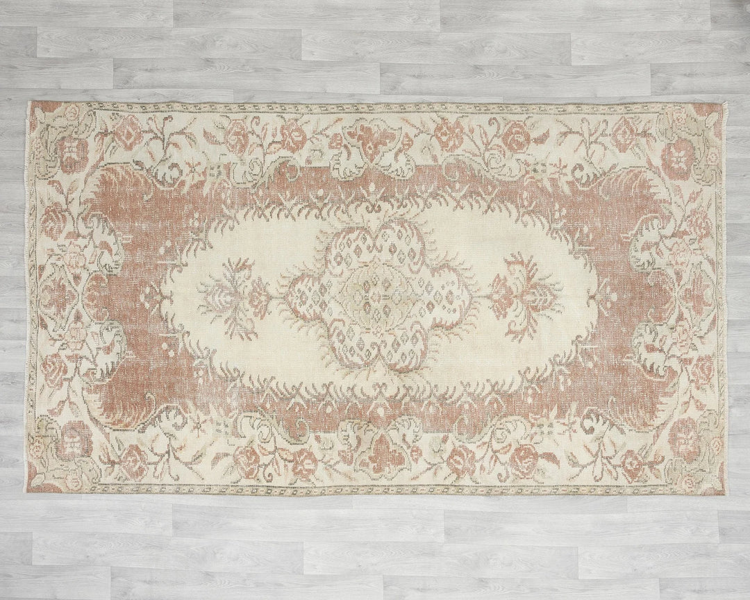 Beige Turkish Oushak Rug 5' x 9' Hand-Knotted view 9
