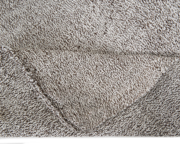 Gray Kilim Rug 5' 5" x 7' 10" | No. VR28329