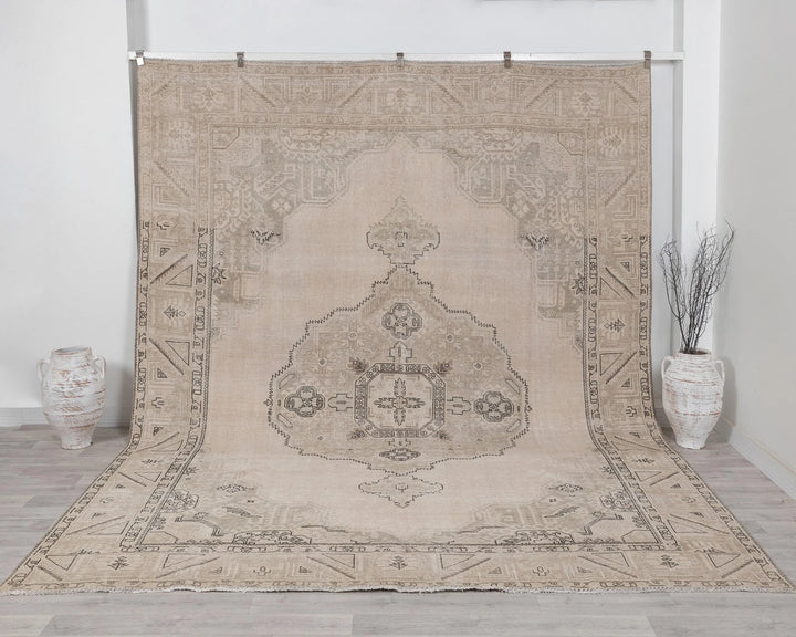 Beige Turkish Oushak Rug 9' 7" x 12' Hand-Knotted | No. VR28334