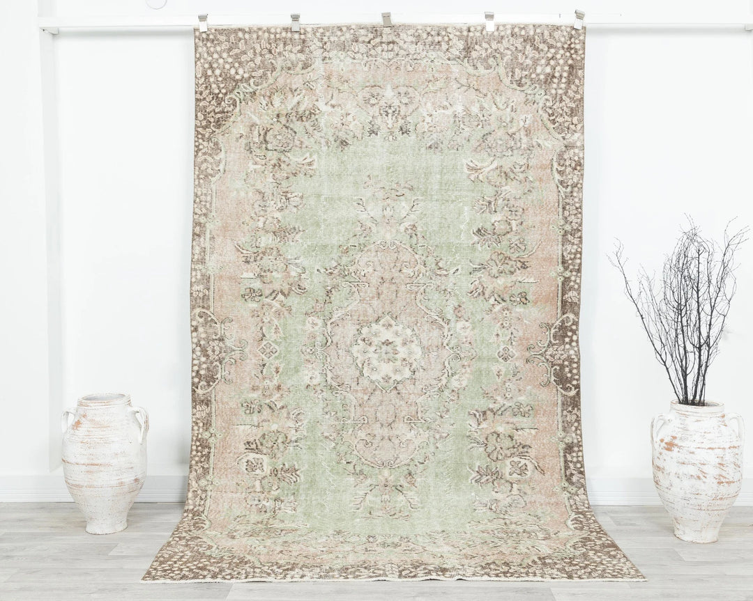 Faded Oushak Rug 5' 5" x 9' | No. VR28596
