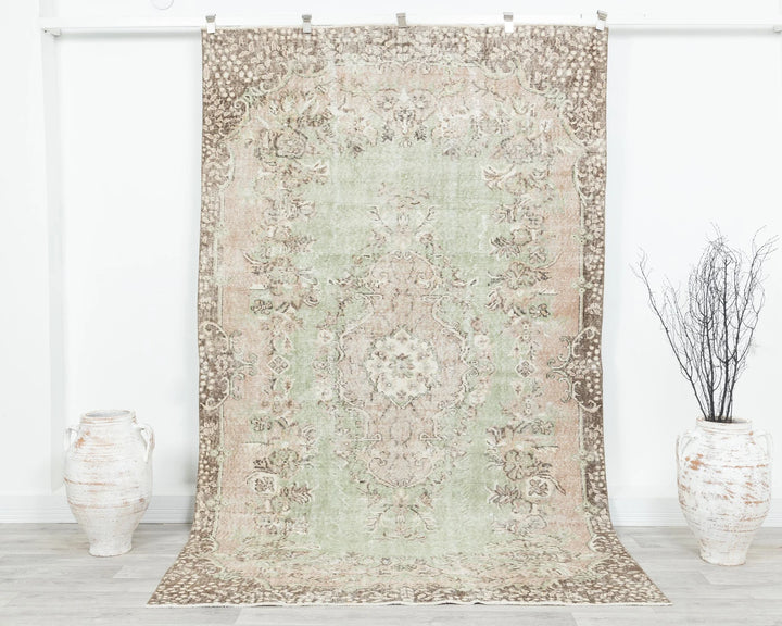 Faded Oushak Rug 5' 5" x 9' | No. VR28596