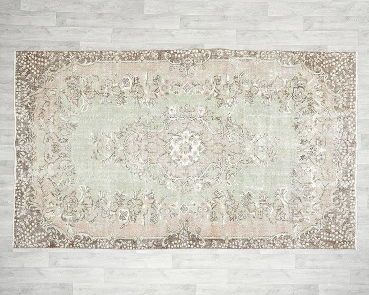 Faded Oushak Rug 5' 5" x 9' | No. VR28596