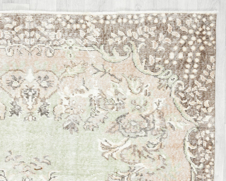 Faded Oushak Rug 5' 5" x 9' | No. VR28596