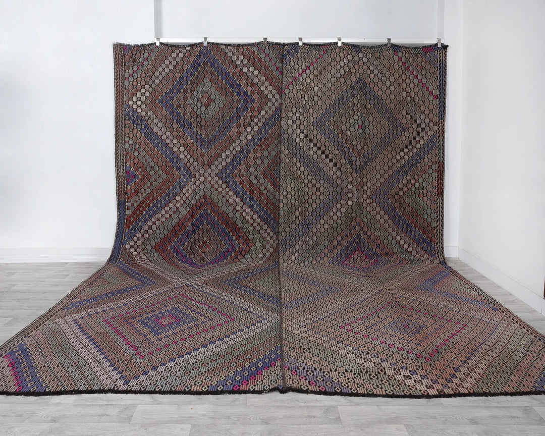 Kilim Rug 11' 7" x 13' 1" | No. VR29356