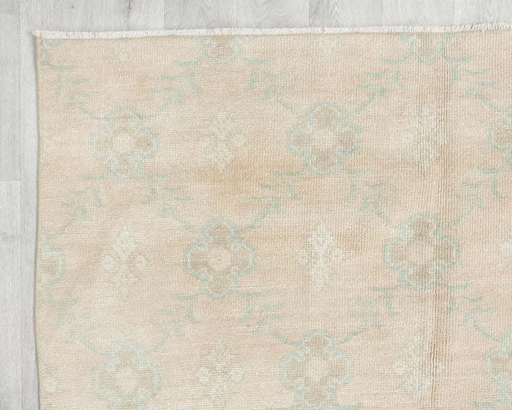 Beige Turkish Oushak Rug 4'6" x 10'6" Hand-Knotted | No. VR29430