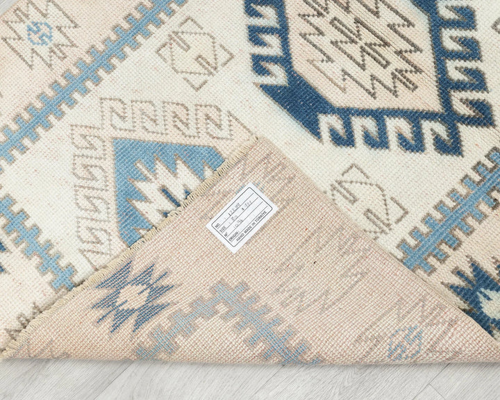 Oushak Rug 2' 8" x 4' | No. VR29439