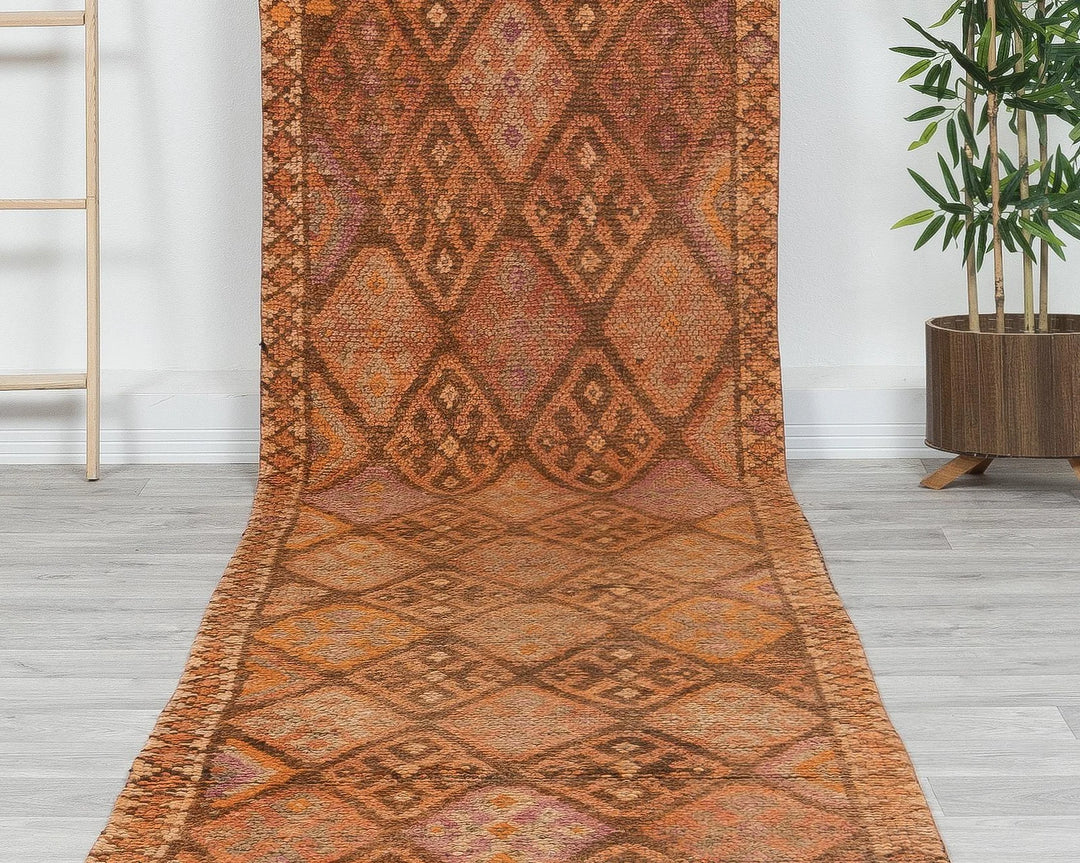Runner Rug 2' 8" x 13' 11" | No. VR29500