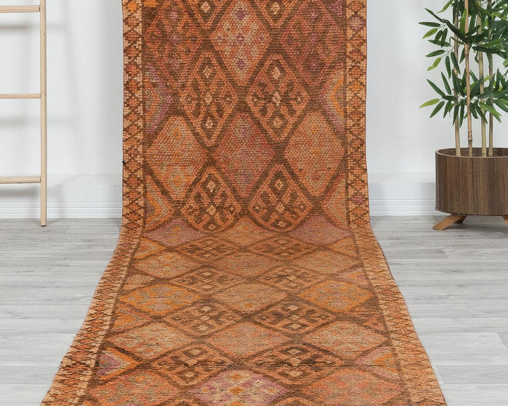 Runner Rug 2' 8" x 13' 11" | No. VR29500