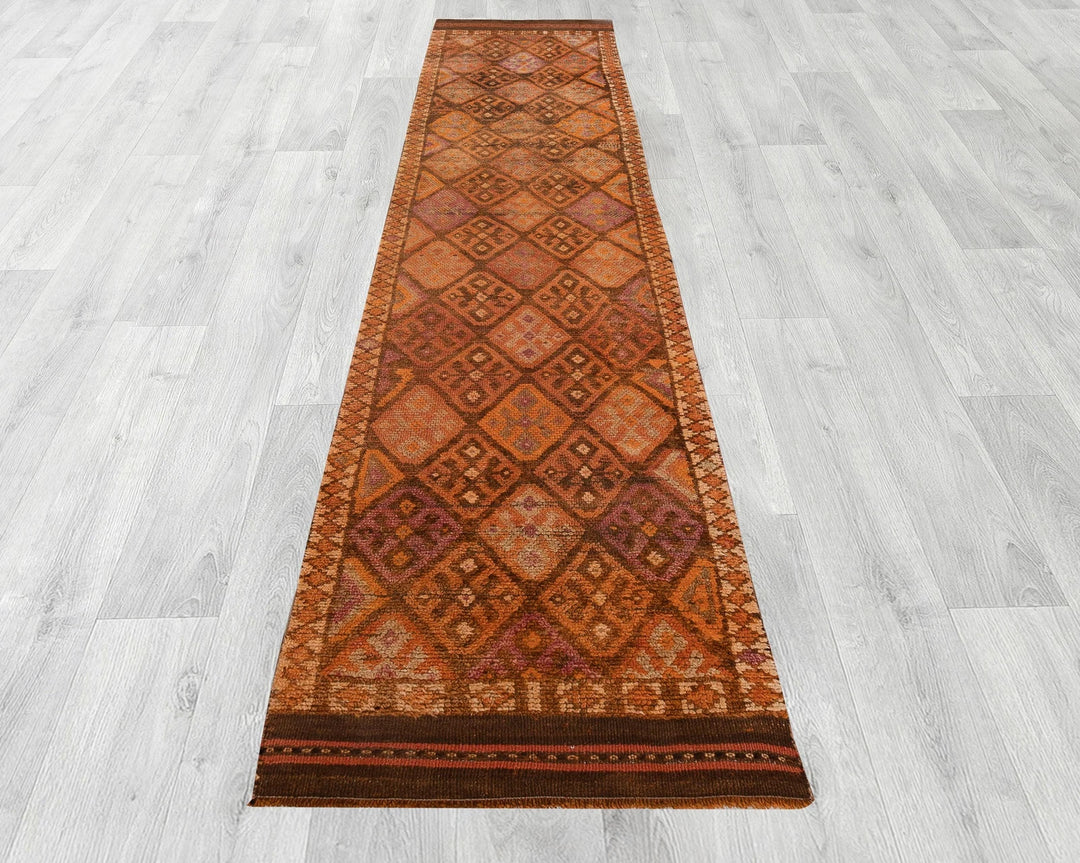 Runner Rug 2' 8" x 13' 11" | No. VR29500