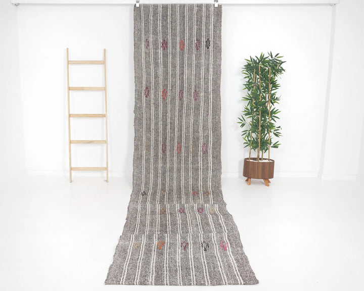 Gray Turkish Kilim Rug 2'10" x 16'2" Flat-Weave | No. VR29690