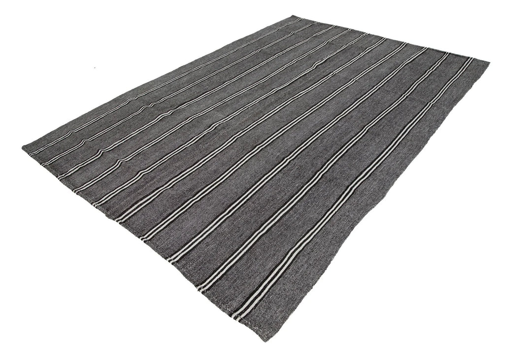 Gray Kilim Rug 7' 3" x 9' 10" | No. VR30085