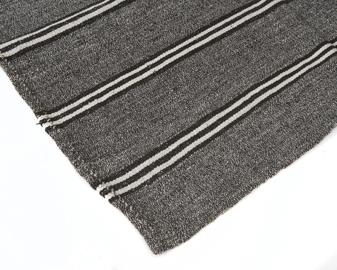 Gray Kilim Rug 7' 3" x 9' 10" | No. VR30085