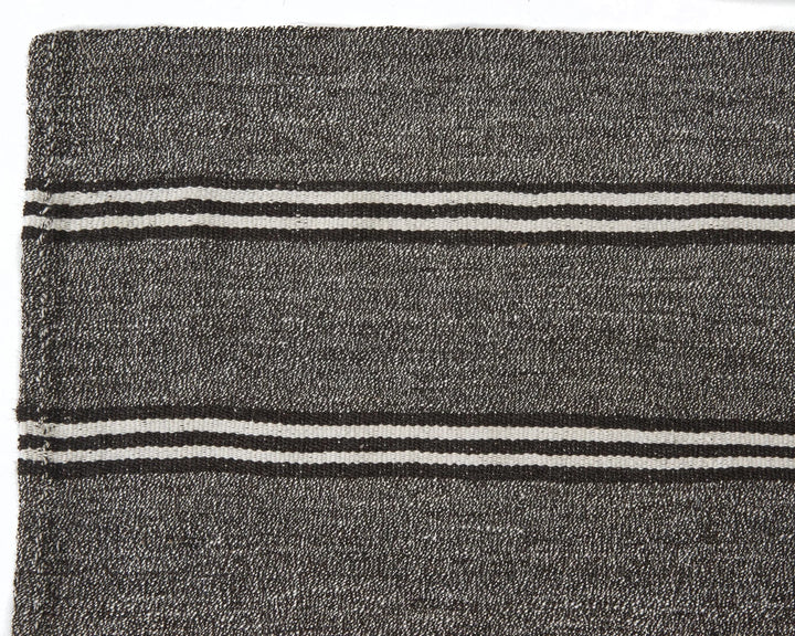 Gray Kilim Rug 7' 3" x 9' 10" | No. VR30085