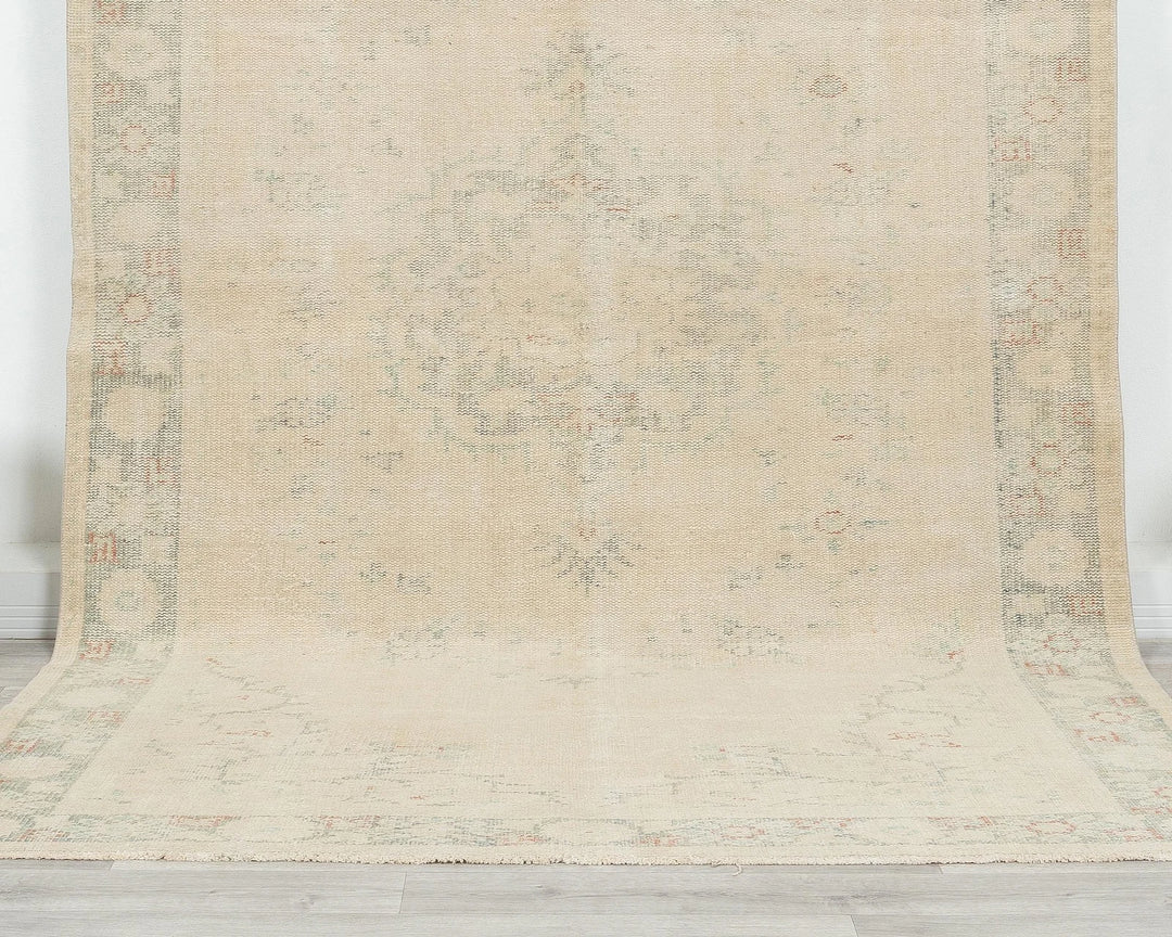 Beige Turkish Oushak Rug 7' x 9' 6" Hand-Knotted | No. VR30253
