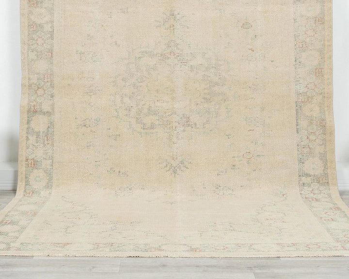 Beige Turkish Oushak Rug 7' x 9' 6" Hand-Knotted | No. VR30253