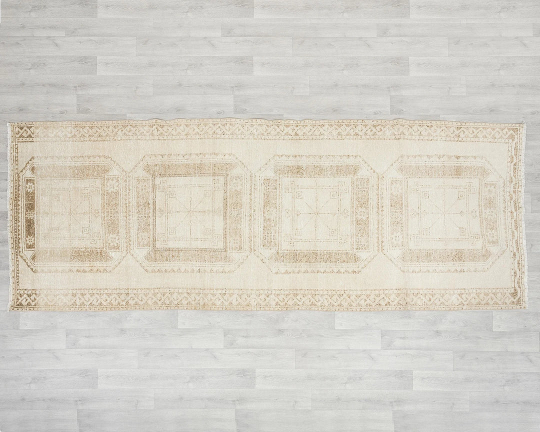 Beige Turkish Oushak Rug 3' 11" x 10' 8" Hand-Knotted | No. VR30318