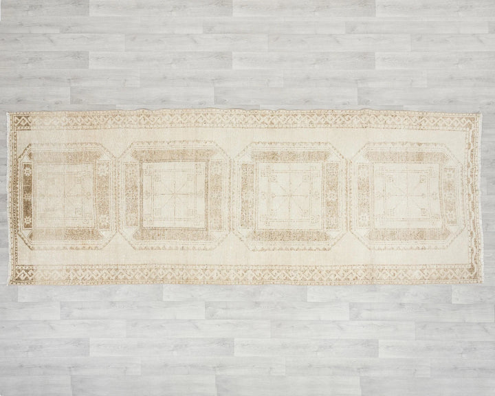Beige Turkish Oushak Rug 3' 11" x 10' 8" Hand-Knotted | No. VR30318