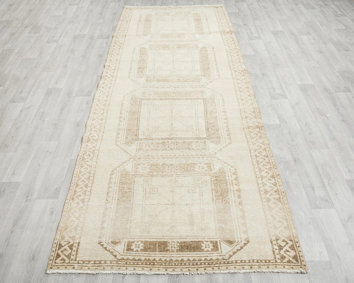 Beige Turkish Oushak Rug 3' 11" x 10' 8" Hand-Knotted | No. VR30318
