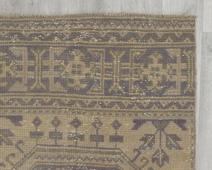 Multicolor Turkish Oushak Rug 2'7" x 10'10" Hand-Knotted pattern