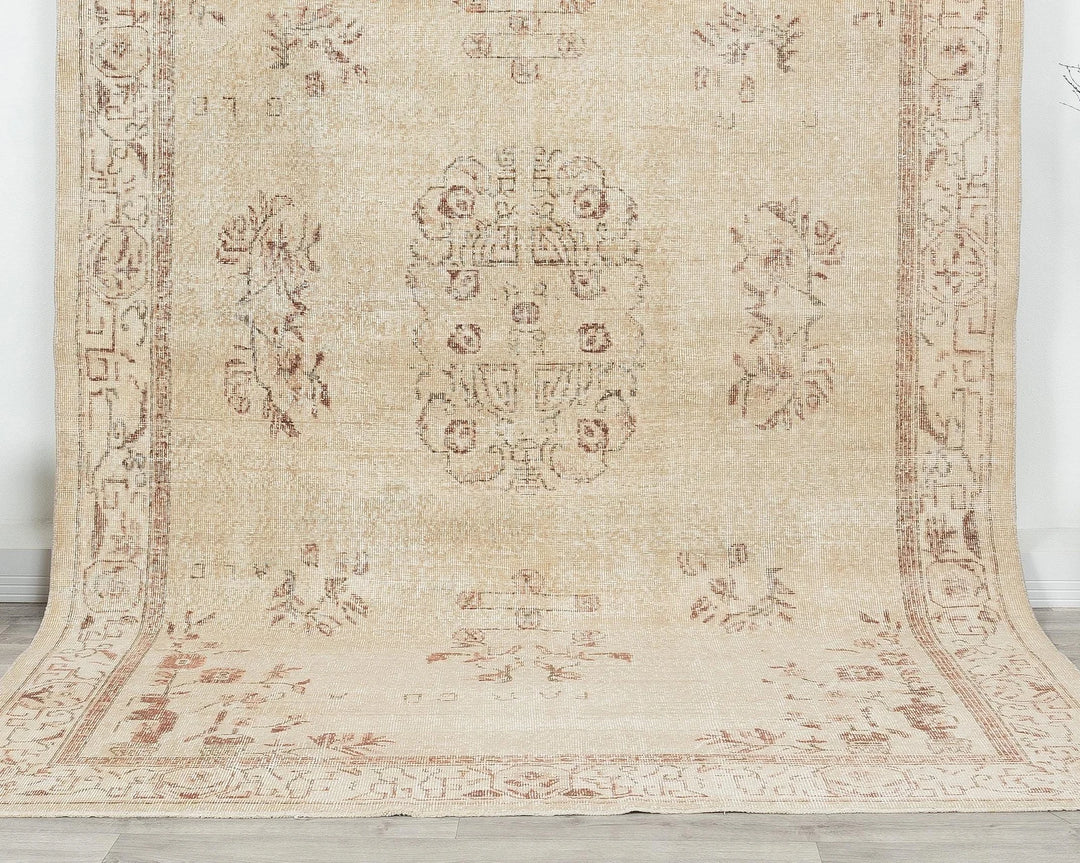 Multicolor Turkish Oushak Rug 6'6" x 9'8" Hand-Knotted detail