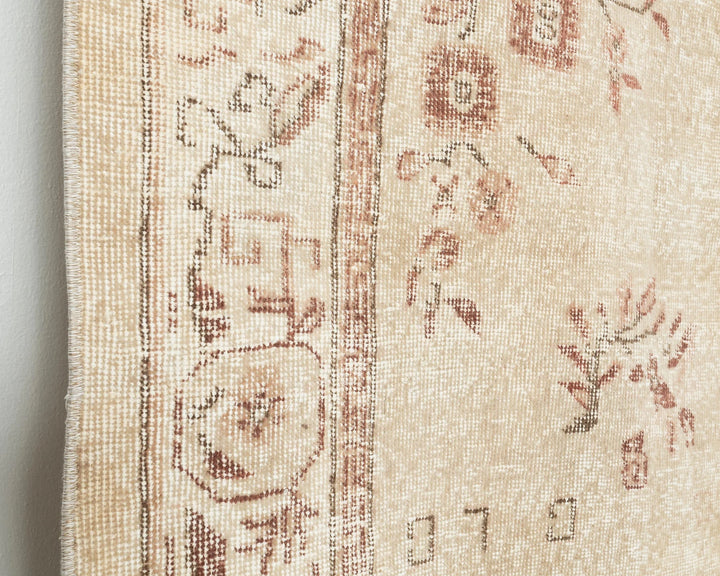 Multicolor Turkish Oushak Rug 6'6" x 9'8" Hand-Knotted close-up