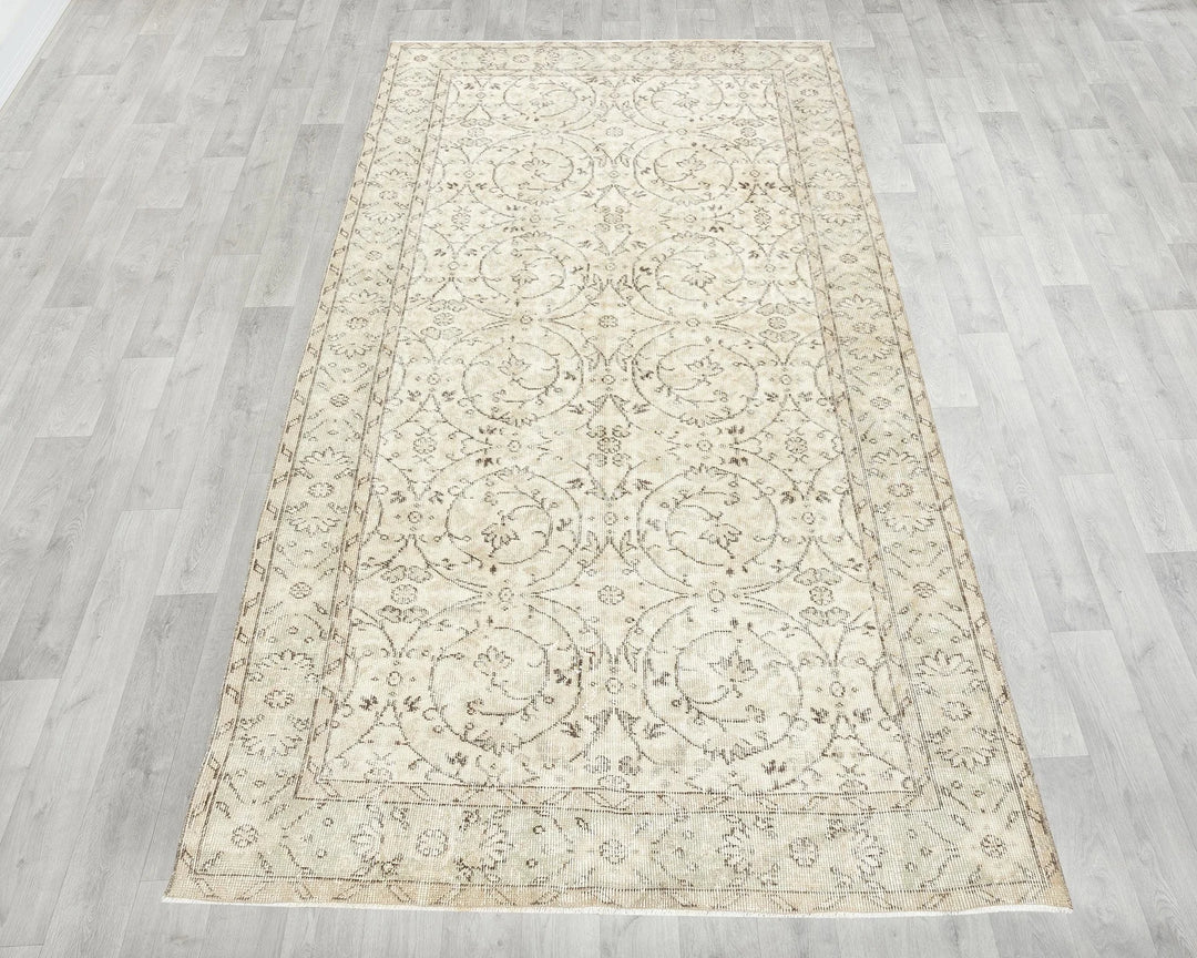 Beige Turkish Oushak Rug 8'8" x 4'6" Hand-Knotted | No. VR30829