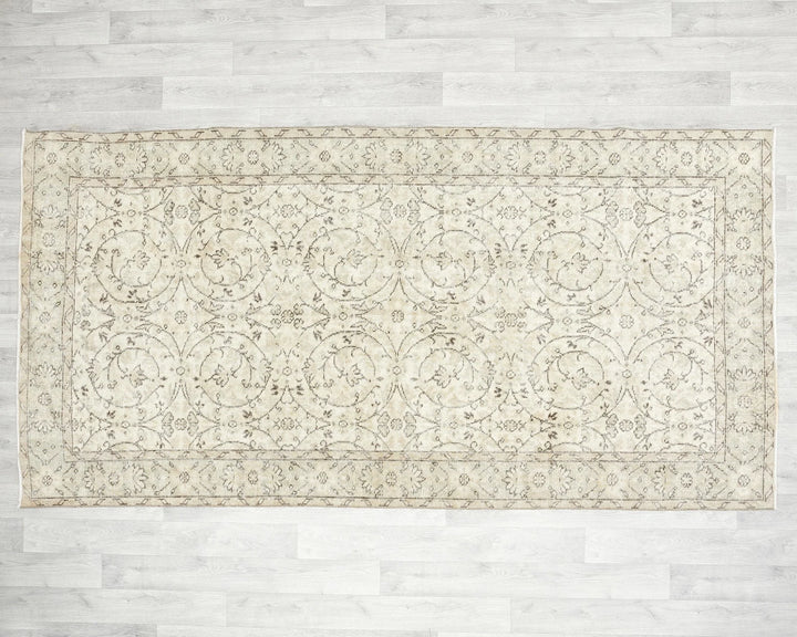 Beige Turkish Oushak Rug 8'8" x 4'6" Hand-Knotted | No. VR30829