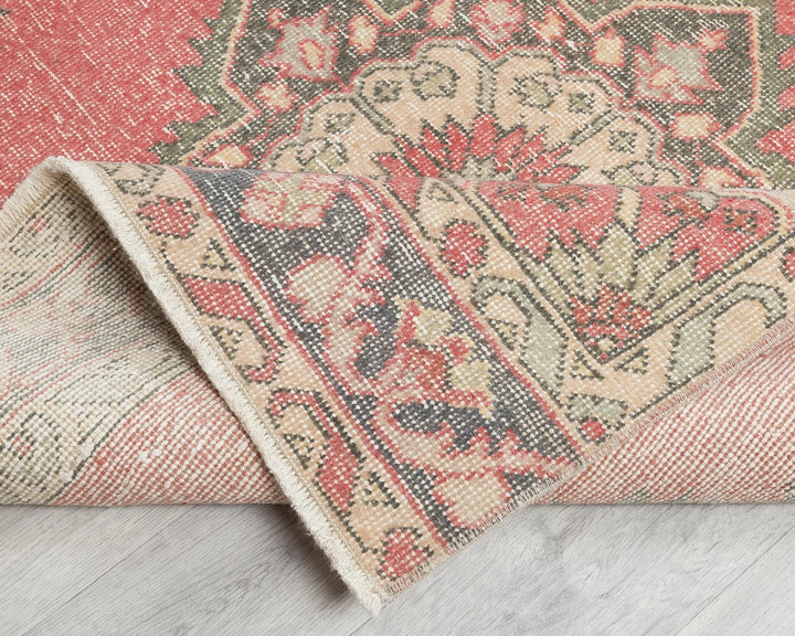 Faded Runner Rug 3' 10" x 12' 2" | No. VR30859