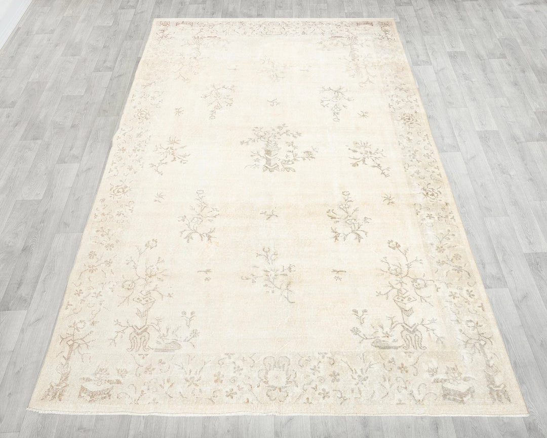 Beige Turkish Oushak Rug  6' 9" x 10' 6" Hand-Knotted | No. VR30984