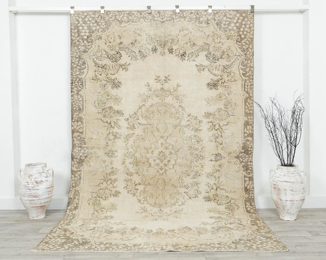Beige Turkish Oushak Rug 6'1" x 9'7" Hand-Knotted | No. VR31131