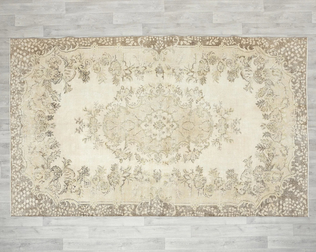 Beige Turkish Oushak Rug 6'1" x 9'7" Hand-Knotted | No. VR31131