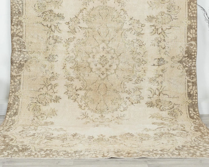 Beige Turkish Oushak Rug 6'1" x 9'7" Hand-Knotted | No. VR31131
