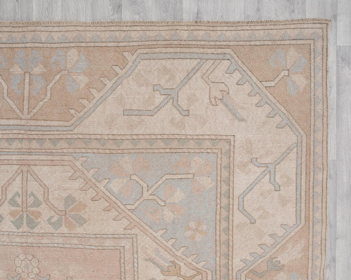 Beige Oushak Rug 8' 2" x 13' 10" | No. VR31158