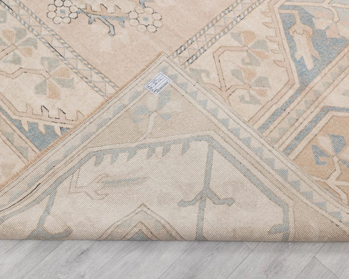 Beige Oushak Rug 8' 2" x 13' 10" | No. VR31158