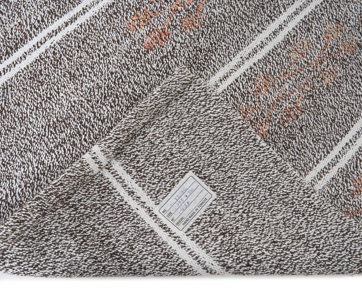 Gray Kilim Rug 6' 5" x 7' 2" | No. VR31336