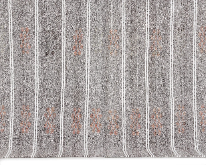 Gray Kilim Rug 6' 5" x 7' 2" | No. VR31336