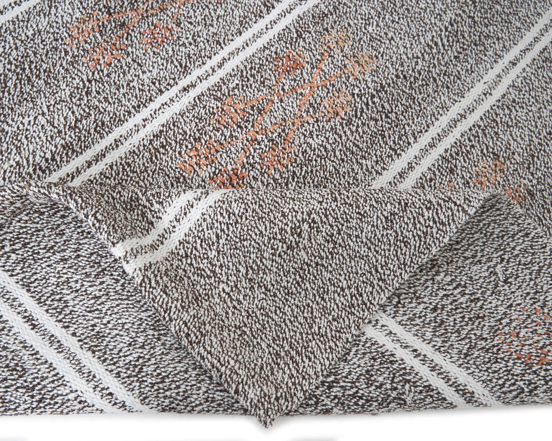 Gray Kilim Rug 6' 5" x 7' 2" | No. VR31336
