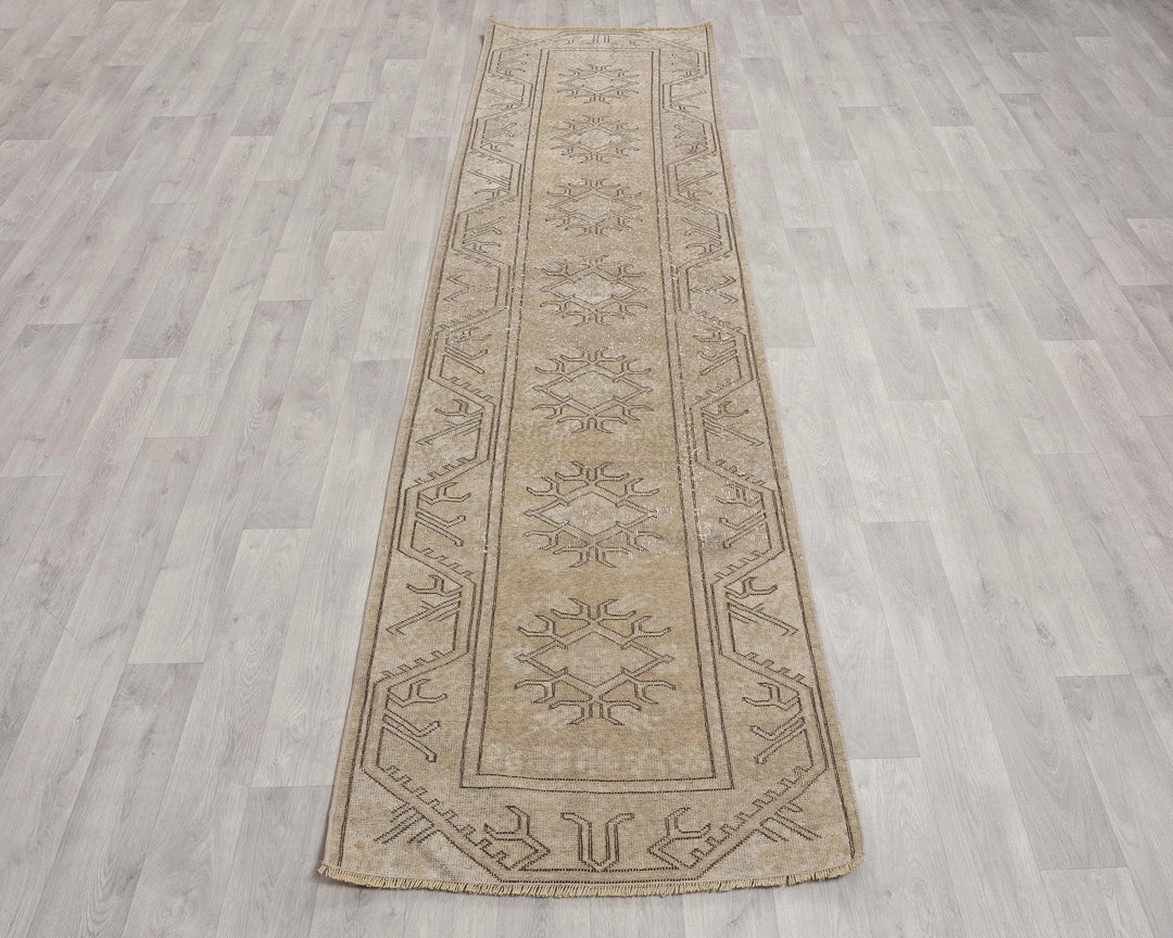Multicolor Turkish Oushak Rug 2'6" x 9'4" Hand-Knotted | No. VR31643
