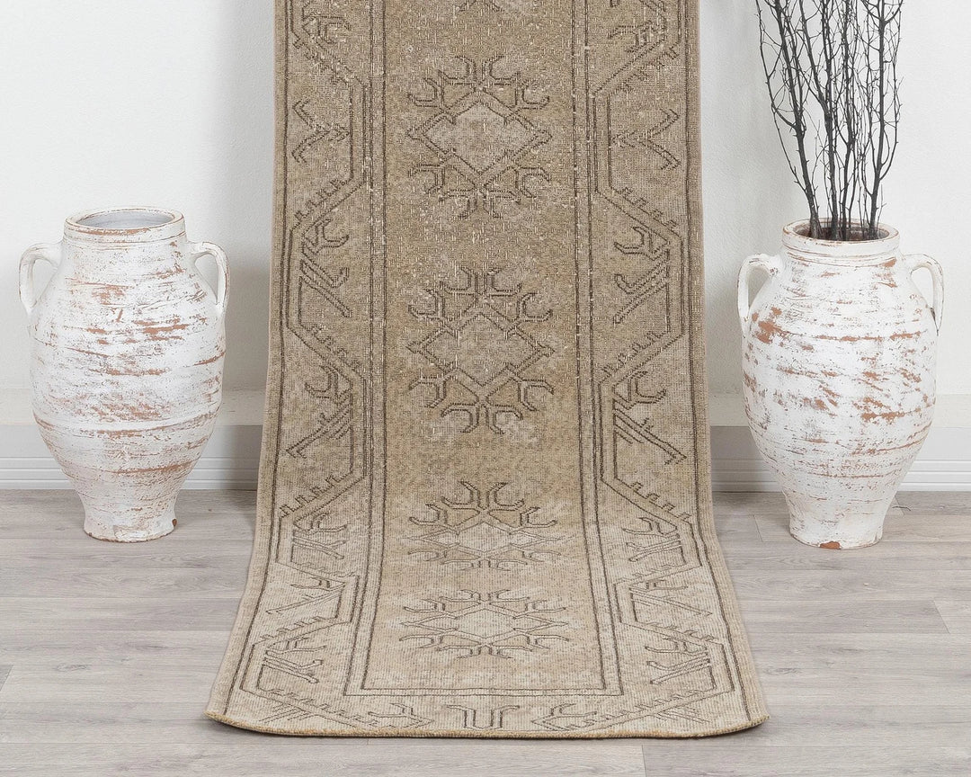 Multicolor Turkish Oushak Rug 2'6" x 9'4" Hand-Knotted | No. VR31643