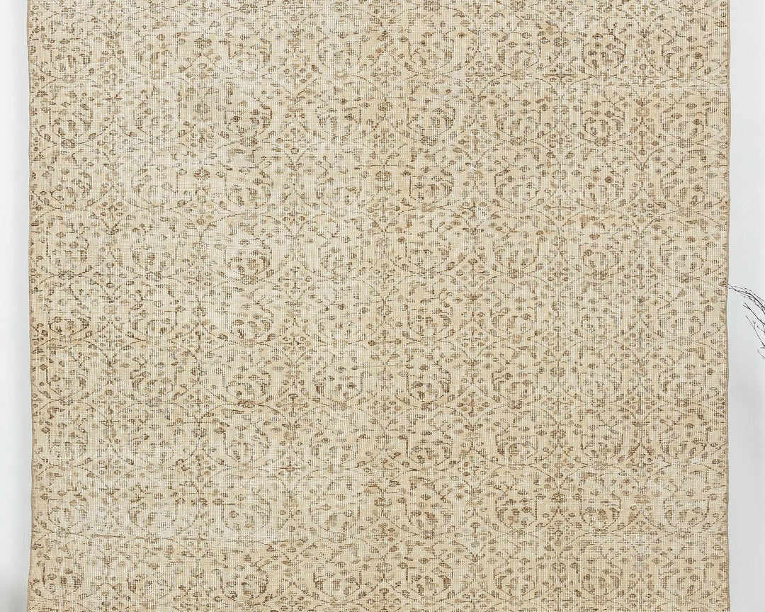 Beige Turkish Oushak Rug 6' x 9' 3" Hand-Knotted detail