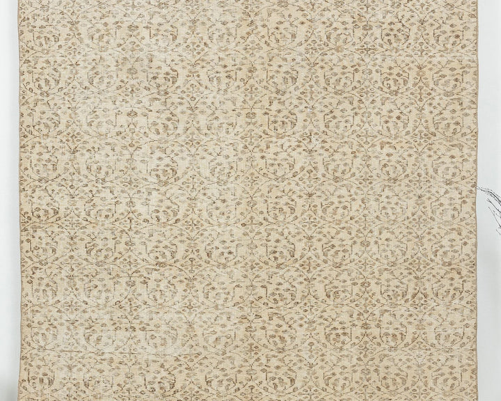 Beige Turkish Oushak Rug 6' x 9' 3" Hand-Knotted detail