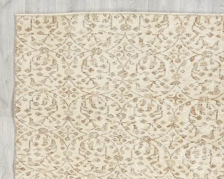 Beige Turkish Oushak Rug 6' x 9' 3" Hand-Knotted border