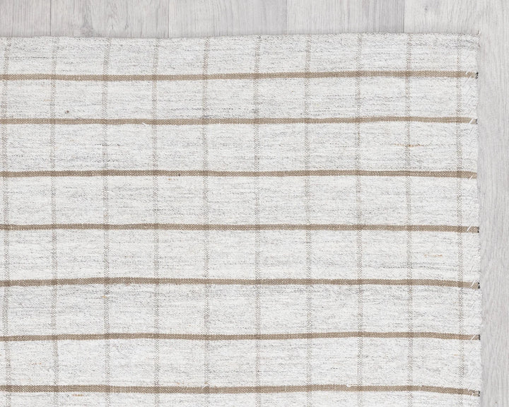 White Runner Rug 2' x 11' 2" | No. VR32156