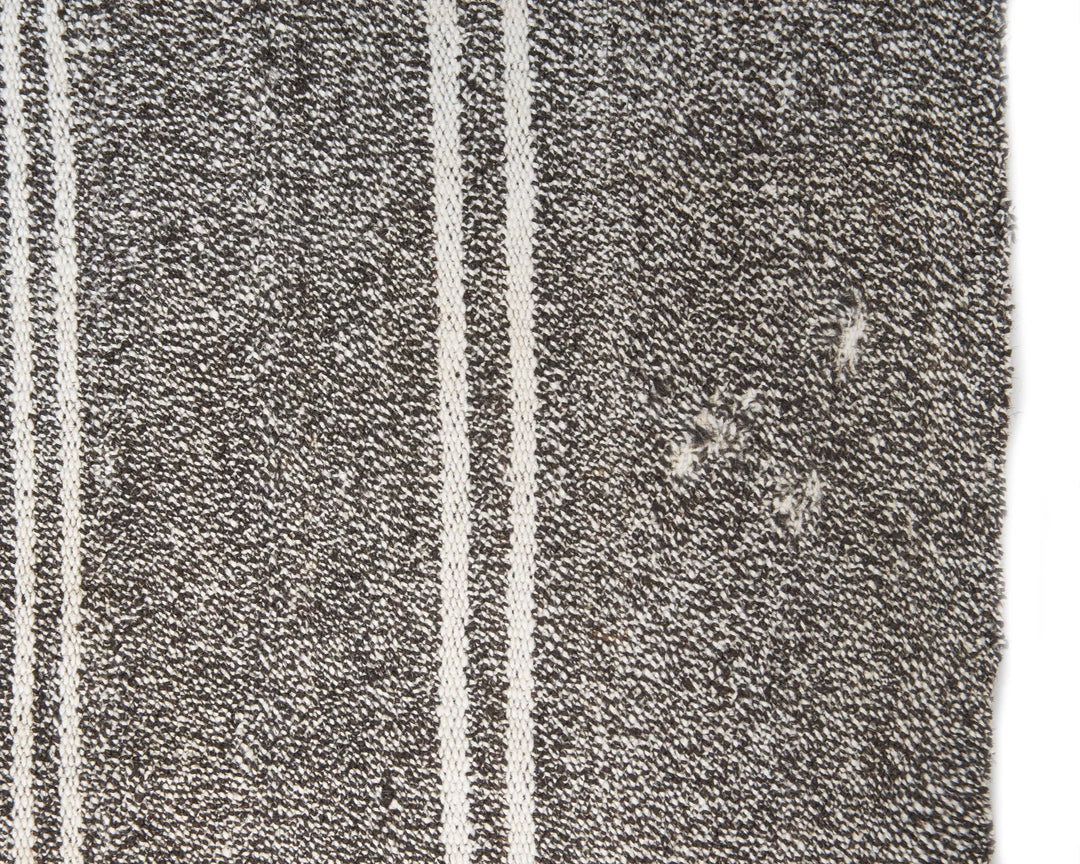 Gray Kilim Rug 4' 9" x 6' 7" | No. VR32629