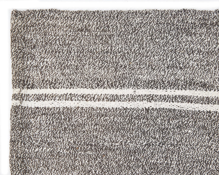 Gray Kilim Rug 4' 9" x 6' 7" | No. VR32629